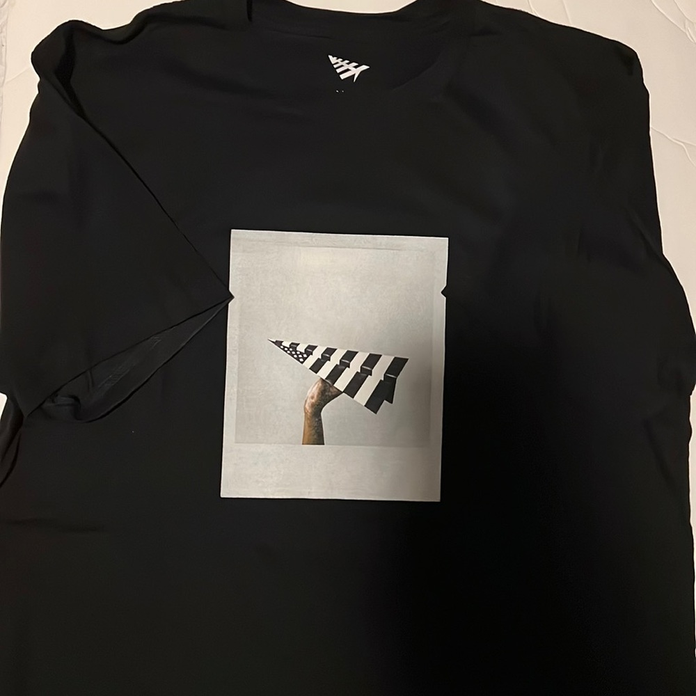 RocNation black t-shirt